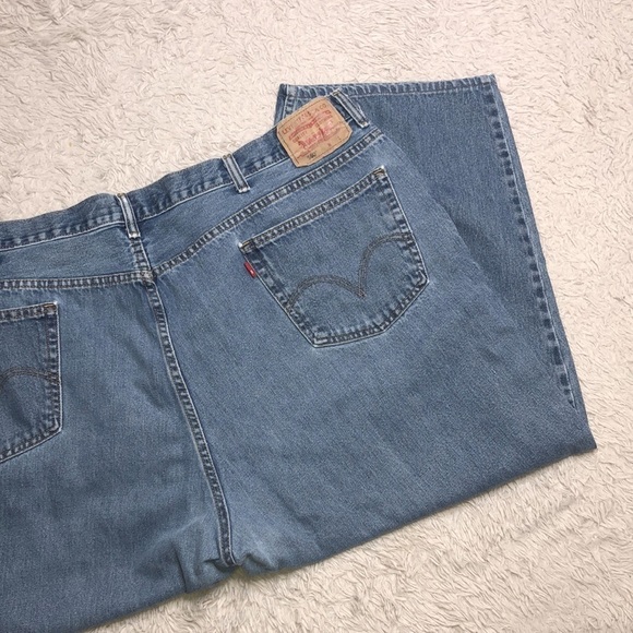 Men’s Levi’s 560 Comfort Fit Denim Jeans - Picture 2 of 9